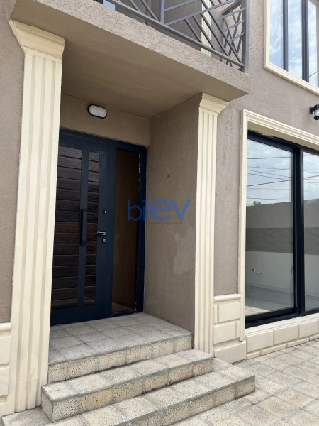 Satış 8 otaqlı Həyət evi  280m², Bakı