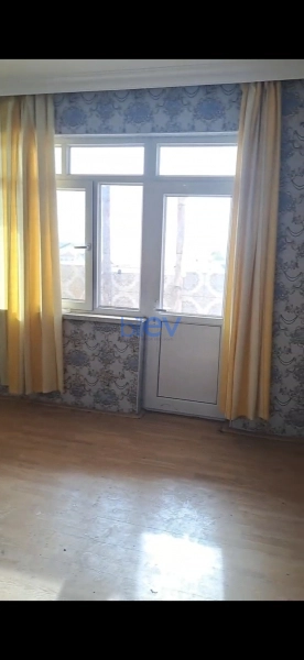 Satış 2 otaqlı Köhnə Tikili bina evi  65m², Şəmkir