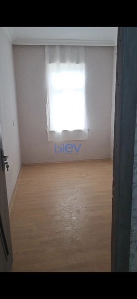 Satış 2 otaqlı Köhnə Tikili bina evi  65m², Şəmkir