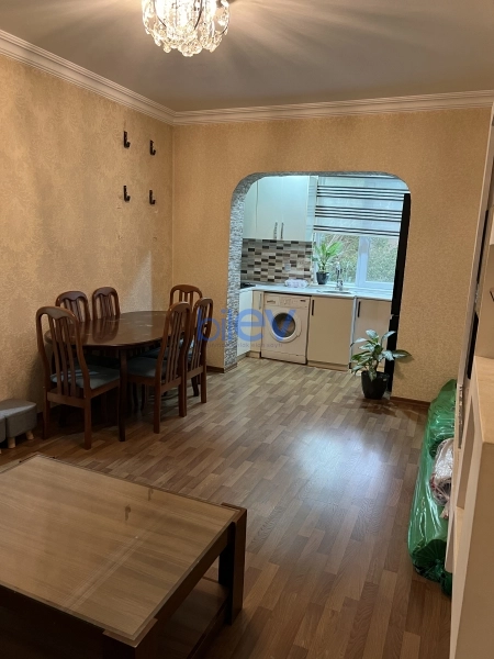 Satış 2 otaqlı Köhnə Tikili bina evi  50m², Bakı