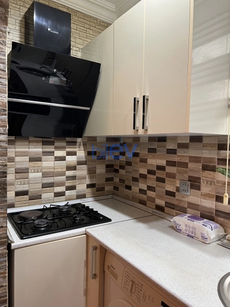 Satış 2 otaqlı Köhnə Tikili bina evi  50m², Bakı