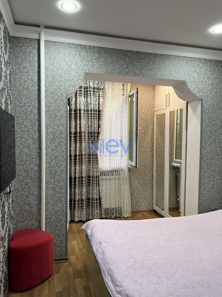 Satış 2 otaqlı Köhnə Tikili bina evi  50m², Bakı
