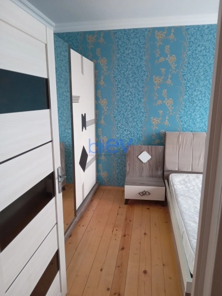 Aylıq Kirayə 2 otaqlı Köhnə Tikili bina evi  65m², Bakı