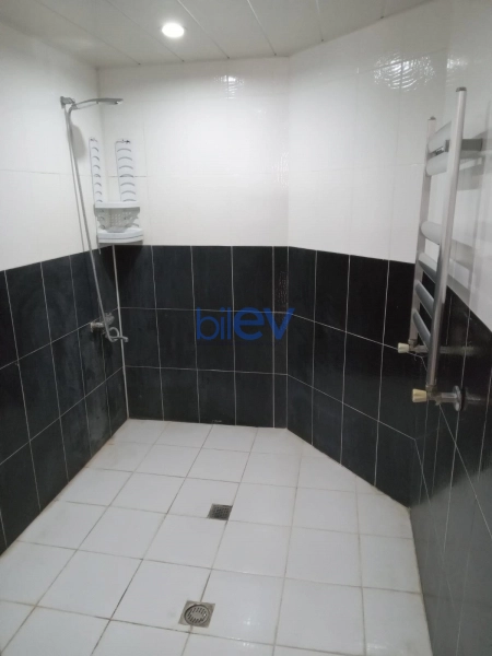 Aylıq Kirayə 2 otaqlı Köhnə Tikili bina evi  65m², Bakı