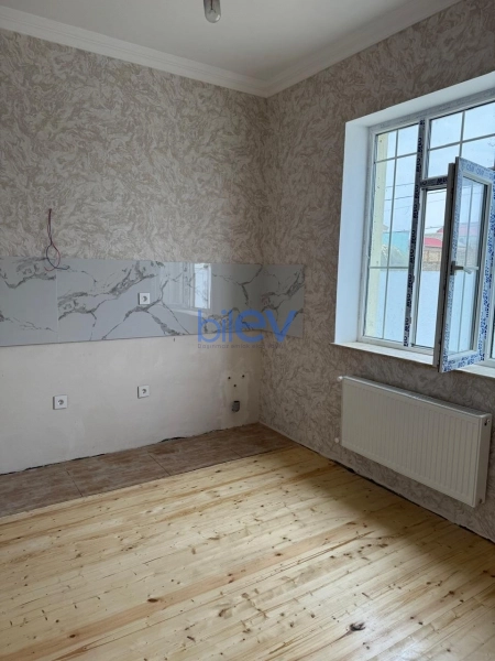 Satış 4 otaqlı Həyət evi  2500m², Bakı