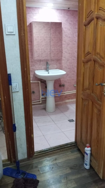Aylıq Kirayə 2 otaqlı Köhnə Tikili bina evi  65m², Bakı