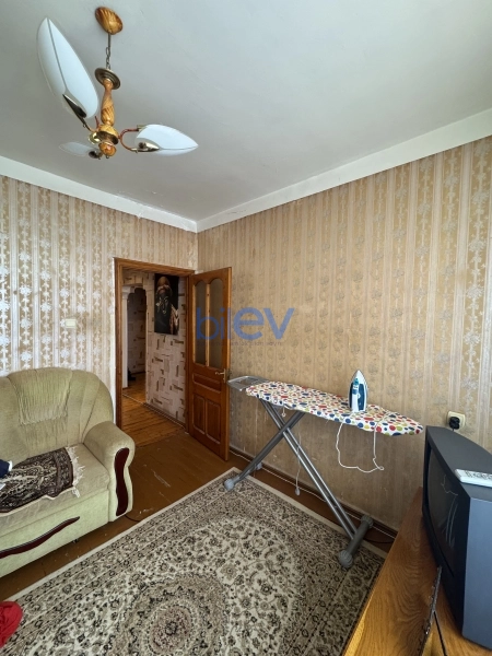 Satış 5 otaqlı Köhnə Tikili bina evi  100m², Bakı