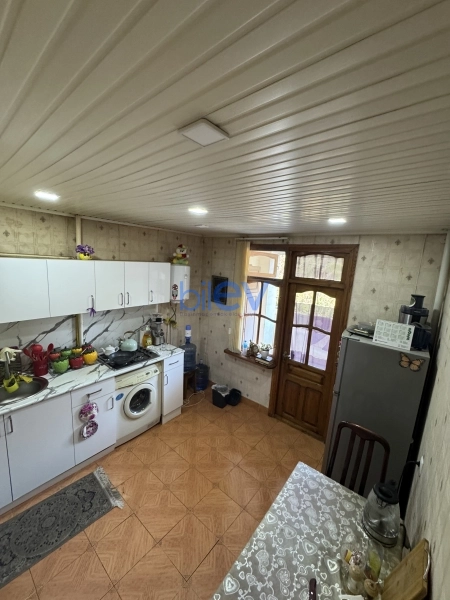 Satış 5 otaqlı Köhnə Tikili bina evi  100m², Bakı