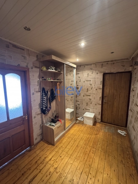 Satış 5 otaqlı Köhnə Tikili bina evi  100m², Bakı