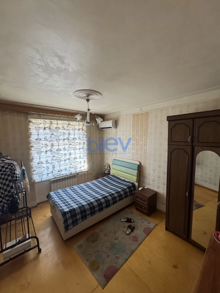 Satış 5 otaqlı Köhnə Tikili bina evi  100m², Bakı