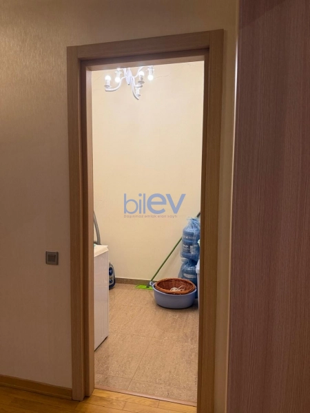 Aylıq Kirayə 4 otaqlı Yeni Tikili bina evi  191m², Bakı