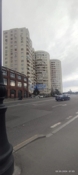 Aylıq Kirayə 3 otaqlı Yeni Tikili bina evi  100m², Bakı