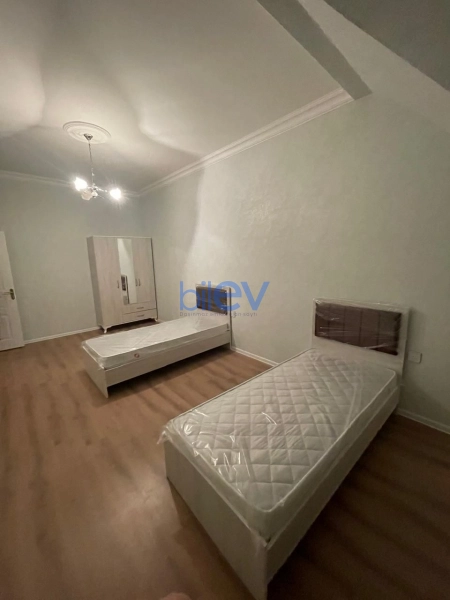 Aylıq Kirayə 3 otaqlı Yeni Tikili bina evi  98m², Bakı