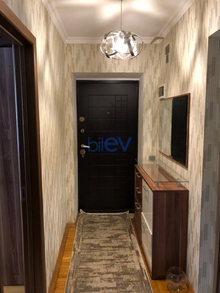 Satış 3 otaqlı Köhnə Tikili bina evi  75m², Bakı