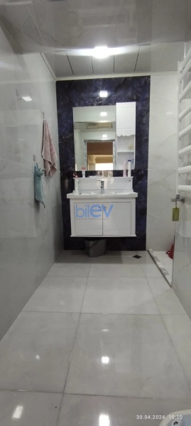 Aylıq Kirayə 3 otaqlı Yeni Tikili bina evi  100m², Bakı