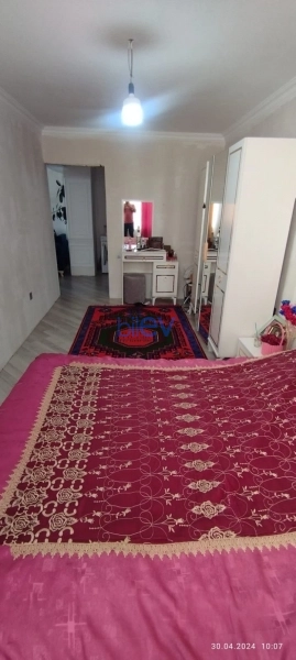 Aylıq Kirayə 3 otaqlı Yeni Tikili bina evi  100m², Bakı