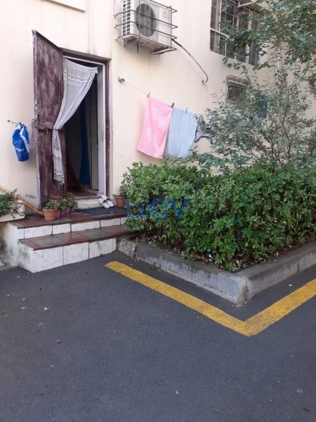 Satış 2 otaqlı Köhnə Tikili bina evi  30m², Bakı