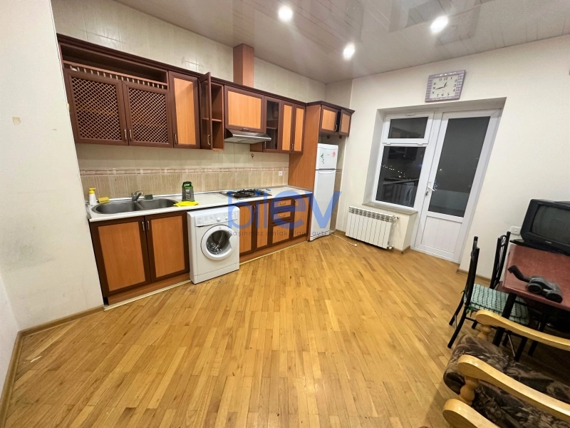Aylıq Kirayə 2 otaqlı Yeni Tikili bina evi  90m², Bakı