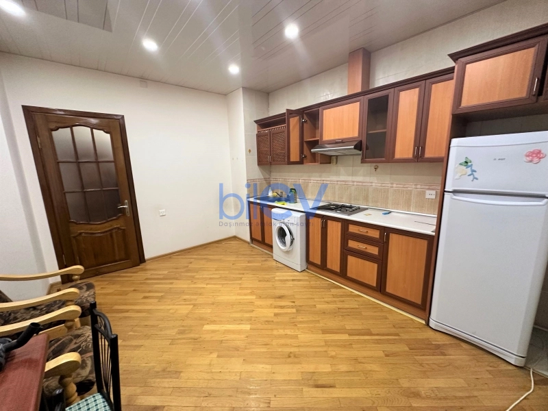 Aylıq Kirayə 2 otaqlı Yeni Tikili bina evi  90m², Bakı