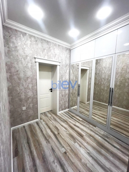 Aylıq Kirayə 2 otaqlı Köhnə Tikili bina evi  55m², Bakı
