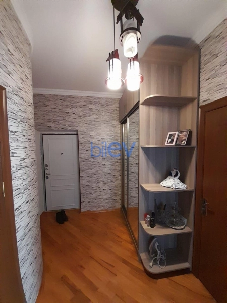 Aylıq Kirayə  otaqlı Yeni Tikili bina evi  75m², Bakı