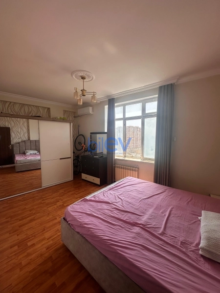 Aylıq Kirayə 3 otaqlı Yeni Tikili bina evi  100m², Bakı