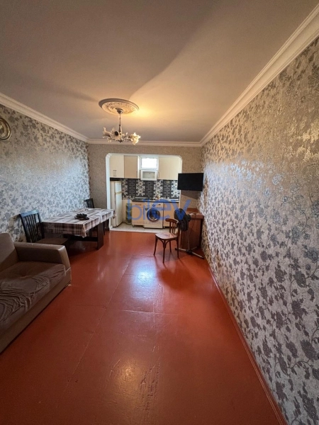 Satış 2 otaqlı Köhnə Tikili bina evi  41m², Xırdalan