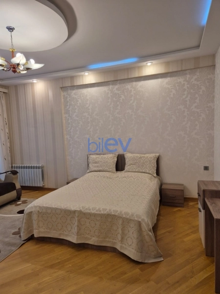 Aylıq Kirayə 2 otaqlı Yeni Tikili bina evi  74m², Bakı