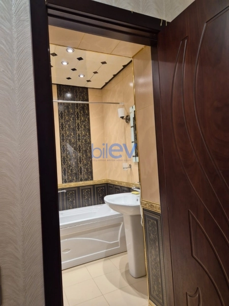 Aylıq Kirayə 2 otaqlı Yeni Tikili bina evi  74m², Bakı