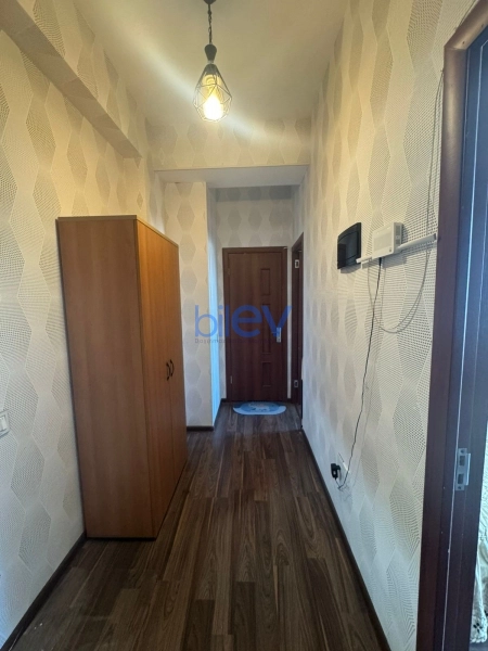 Aylıq Kirayə 1 otaqlı Yeni Tikili bina evi  42m², Bakı