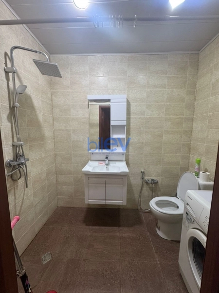 Aylıq Kirayə 1 otaqlı Yeni Tikili bina evi  42m², Bakı