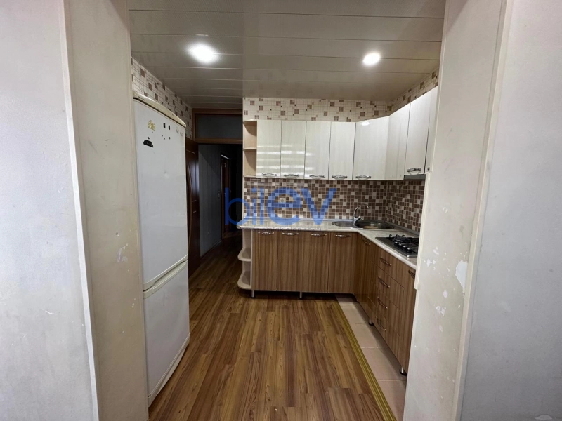 Aylıq Kirayə 2 otaqlı Köhnə Tikili bina evi  70m², Bakı