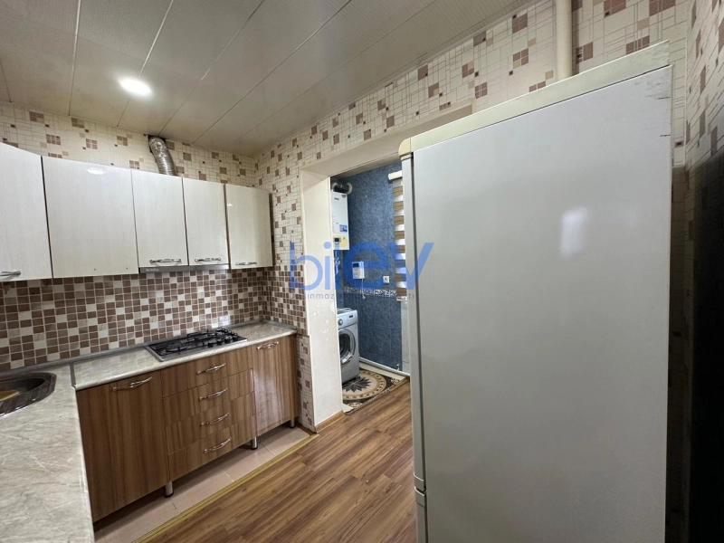 Aylıq Kirayə 2 otaqlı Köhnə Tikili bina evi  70m², Bakı