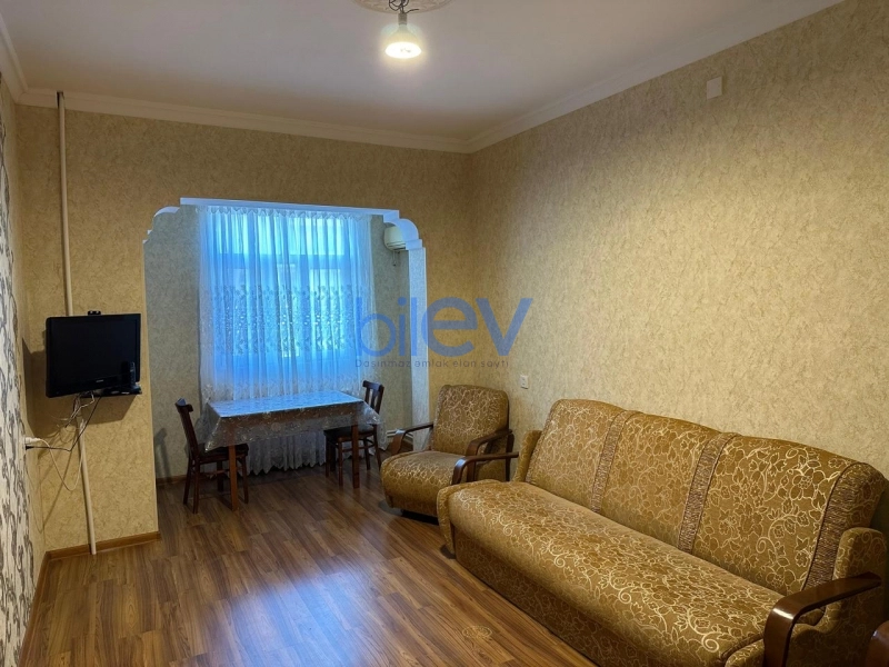 Aylıq Kirayə 2 otaqlı Köhnə Tikili bina evi  70m², Bakı
