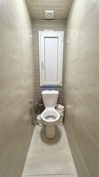 Satış 2 otaqlı Köhnə Tikili bina evi  60m², Bakı