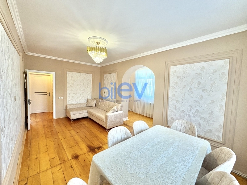 Satış 2 otaqlı Köhnə Tikili bina evi  60m², Bakı