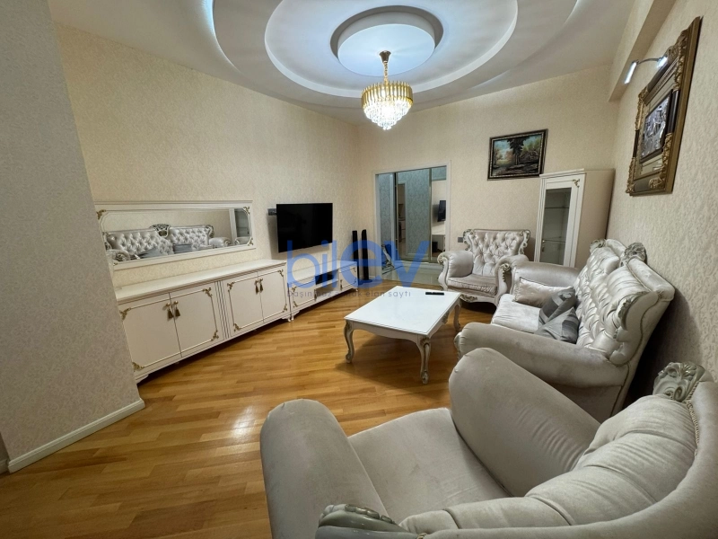 Aylıq Kirayə 3 otaqlı Yeni Tikili bina evi  110m², Bakı