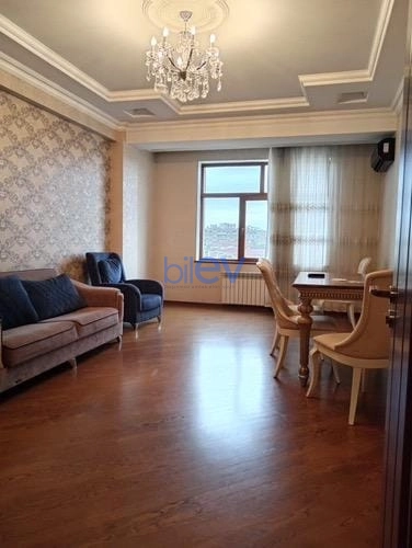 Aylıq Kirayə 2 otaqlı Yeni Tikili bina evi  90m², Bakı