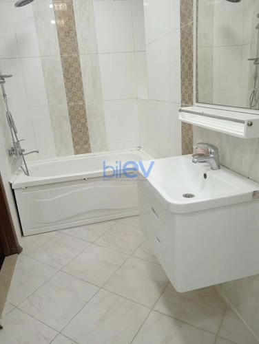 Aylıq Kirayə 2 otaqlı Yeni Tikili bina evi  90m², Bakı