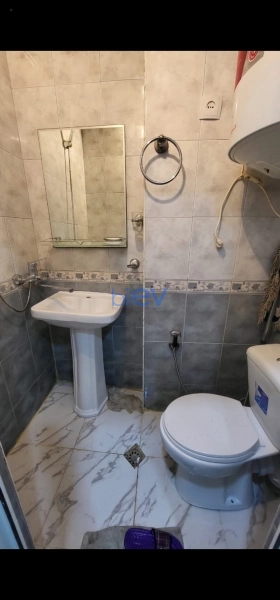 Satış 1 otaqlı Köhnə Tikili bina evi  30m², Bakı