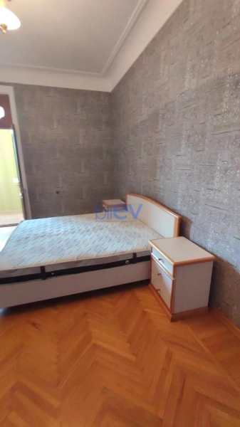 Aylıq Kirayə 2 otaqlı Köhnə Tikili bina evi  70m², Bakı