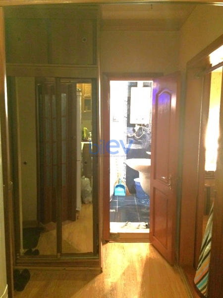 Satış 2 otaqlı Köhnə Tikili bina evi  39m², Bakı