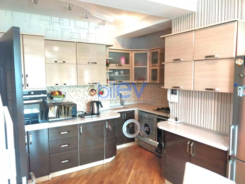 Aylıq Kirayə 2 otaqlı Yeni Tikili bina evi  100m², Bakı
