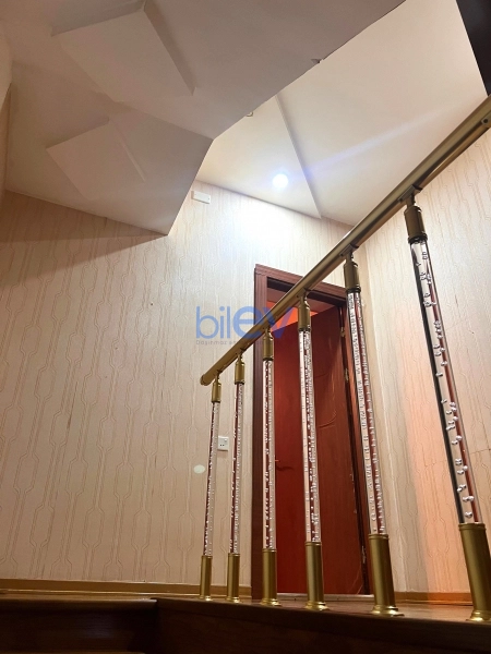 Aylıq Kirayə 3 otaqlı Yeni Tikili bina evi  140m², Bakı
