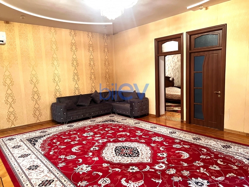 Aylıq Kirayə 3 otaqlı Yeni Tikili bina evi  140m², Bakı