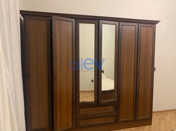 Aylıq Kirayə 3 otaqlı Yeni Tikili bina evi  135m², Bakı