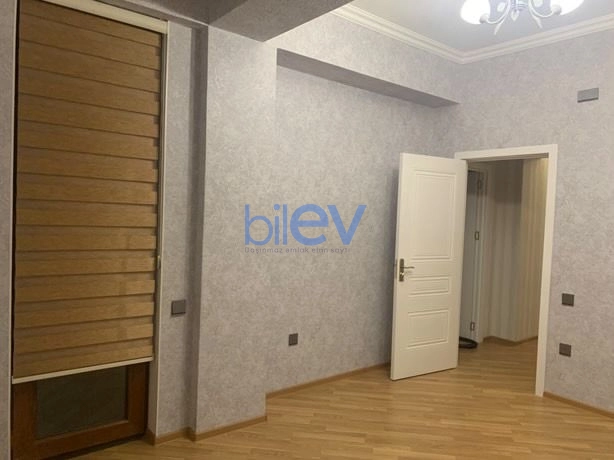 Aylıq Kirayə 3 otaqlı Yeni Tikili bina evi  135m², Bakı