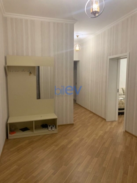 Aylıq Kirayə 3 otaqlı Yeni Tikili bina evi  135m², Bakı