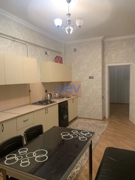 Aylıq Kirayə 3 otaqlı Yeni Tikili bina evi  135m², Bakı
