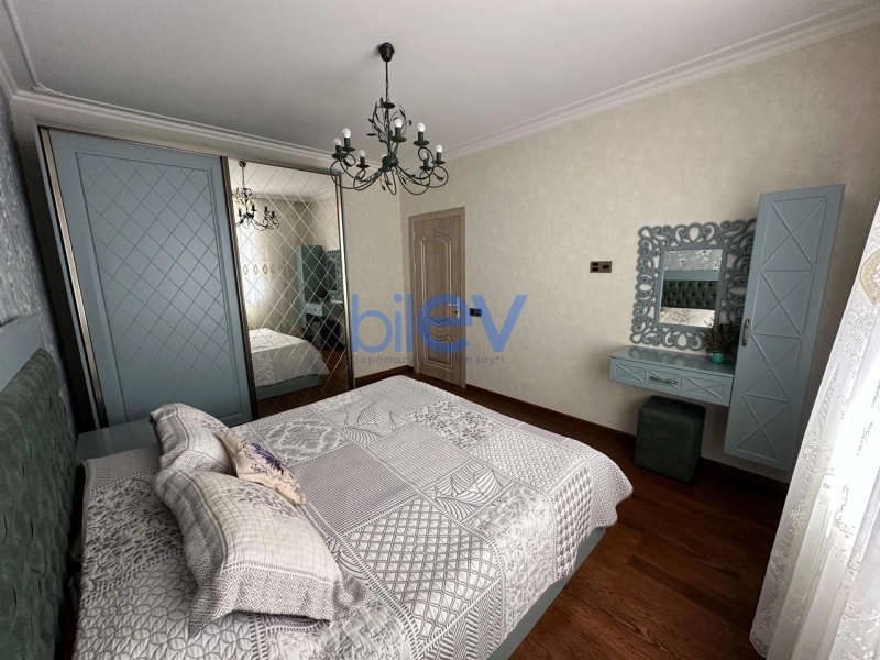 Satış 5 otaqlı Həyət evi  270m², Bakı